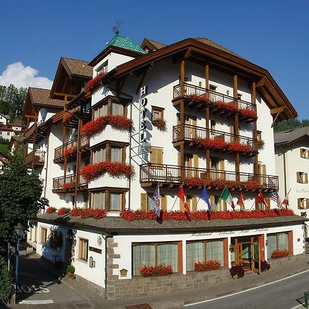 Hotel Dolomiti Madonna Ortisei Exterior photo