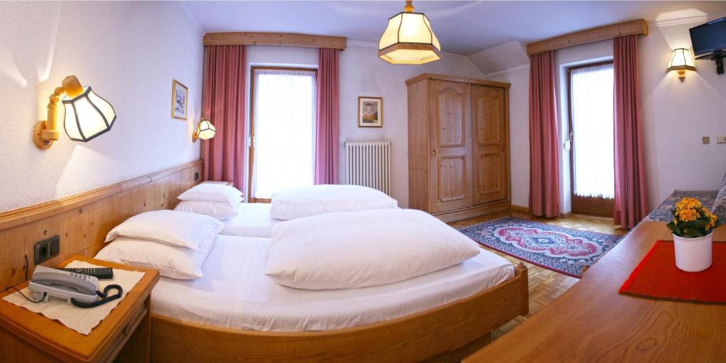 Hotel Dolomiti Madonna Ortisei Room photo